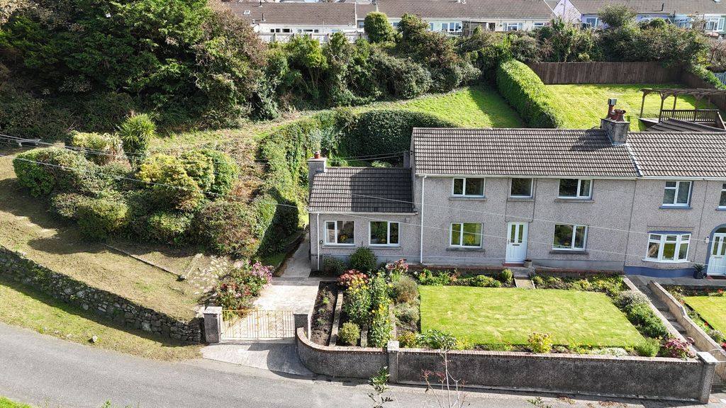 Property photo 1 of 25