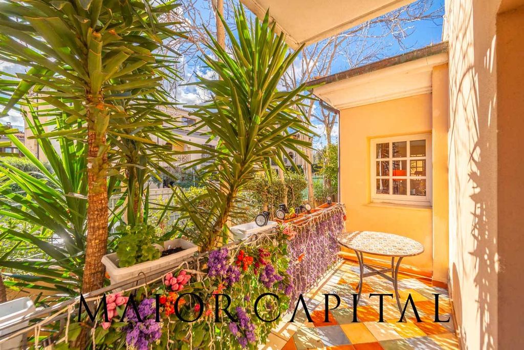 Property photo 2 of 42