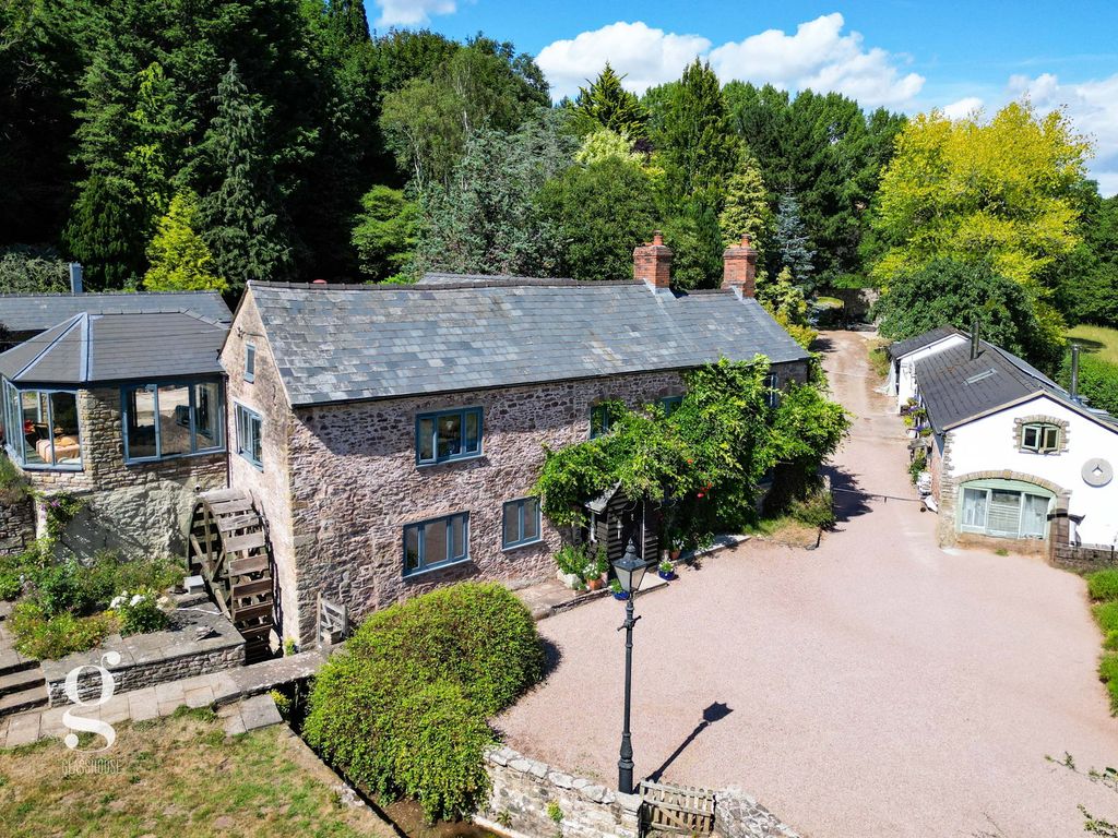 Property photo 1 of 54