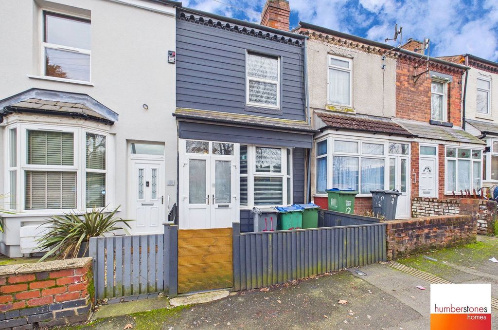 Property photo 1 of 12