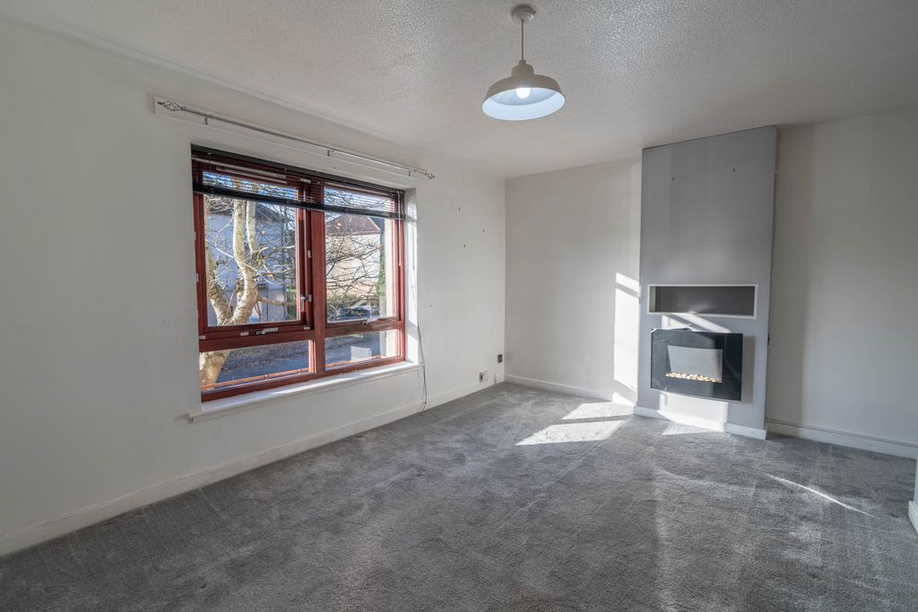 Property photo 2 of 35 Gallery