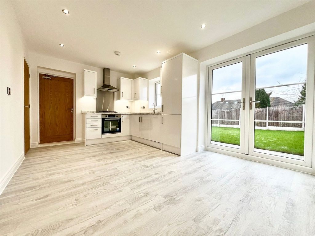 Property photo 3 of 13 Picture No. 14