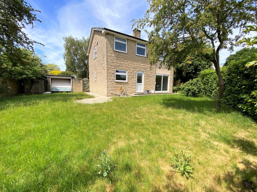 Property photo 2 of 16