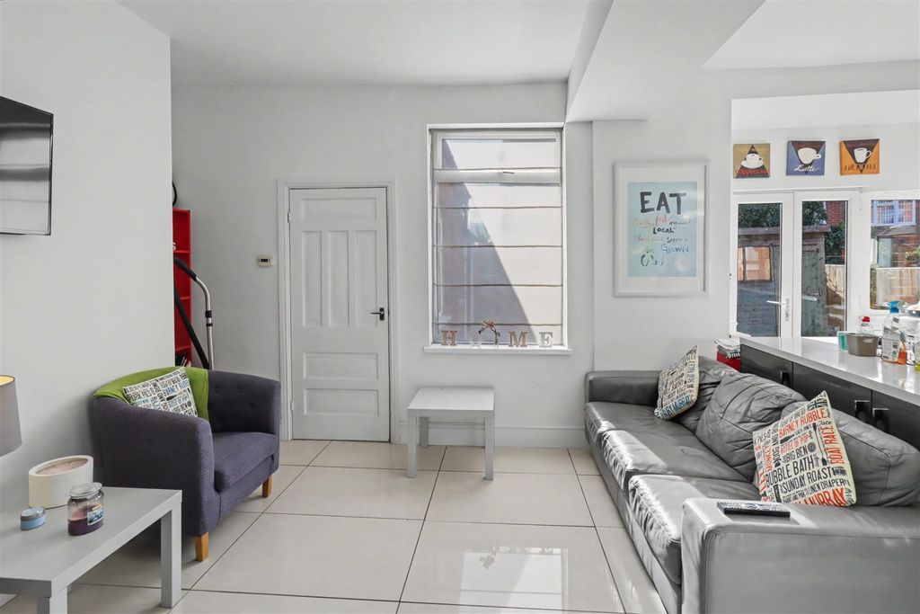 Property photo 3 of 18 41_Img_9897-Img_9899.Jpeg