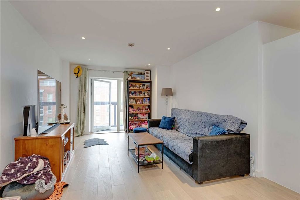 Property photo 2 of 6