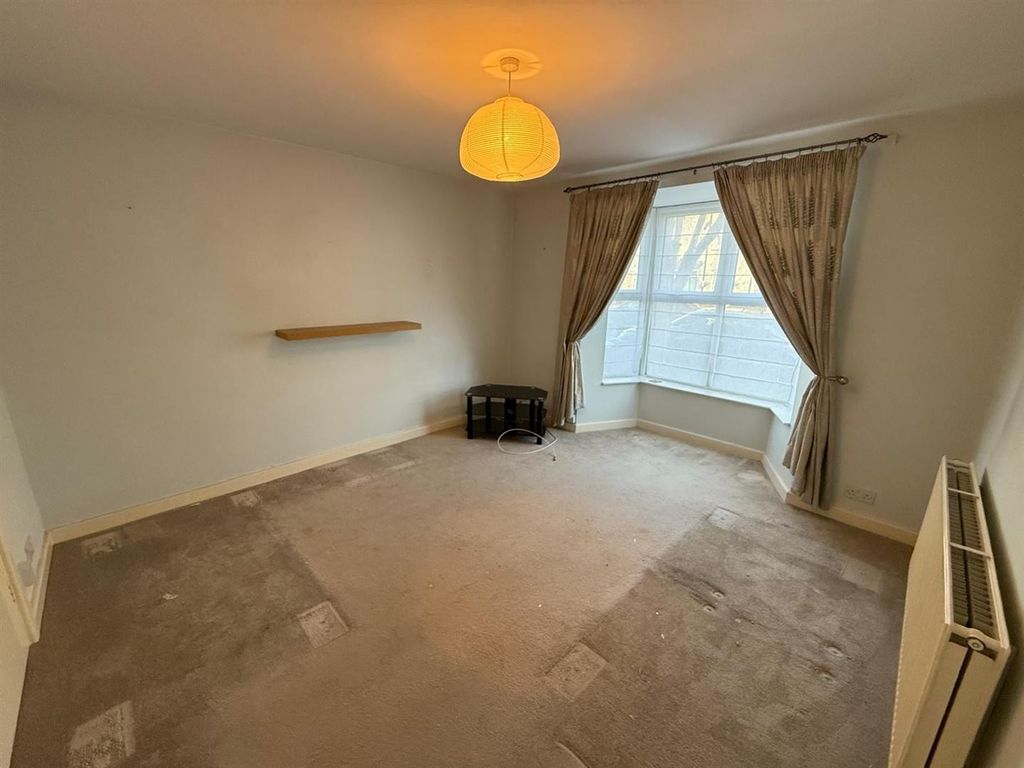 Property photo 2 of 16 6.Jpg