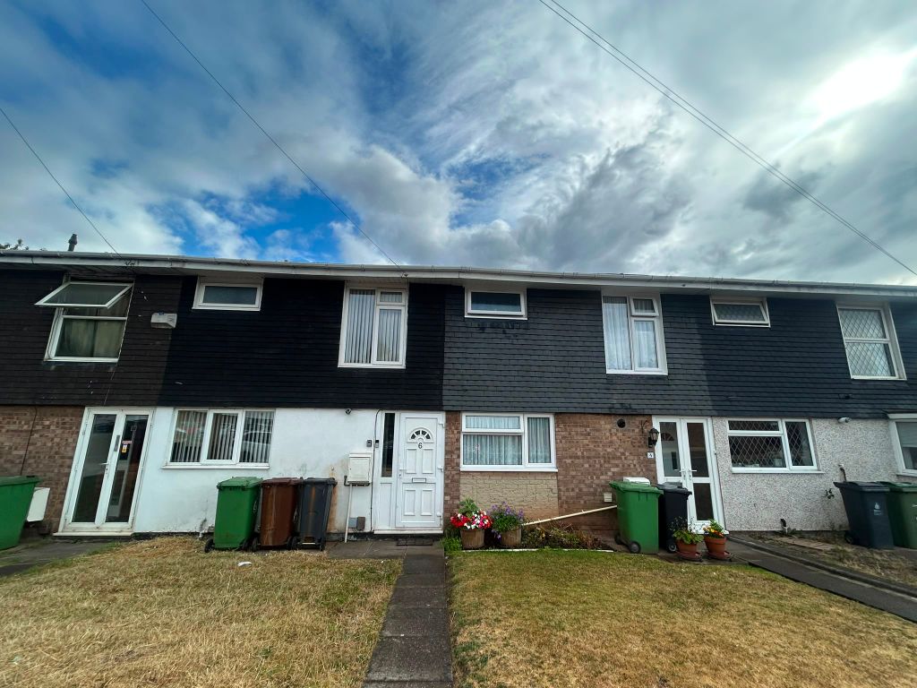 Property photo 1 of 8 External