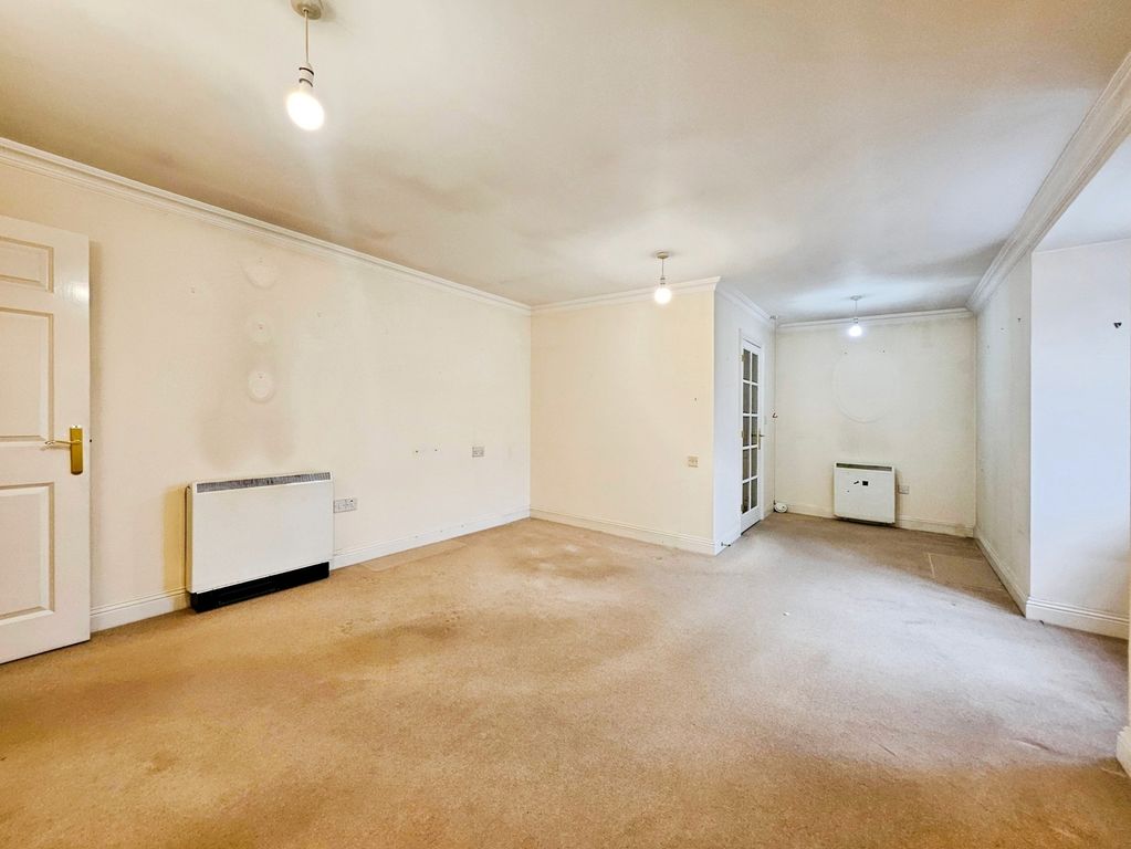 Property photo 3 of 10 Pbox-Img.Jpg