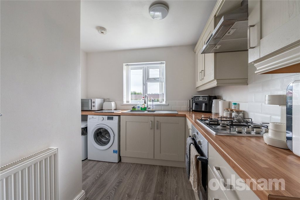 Property photo 3 of 11 Picture No. 12