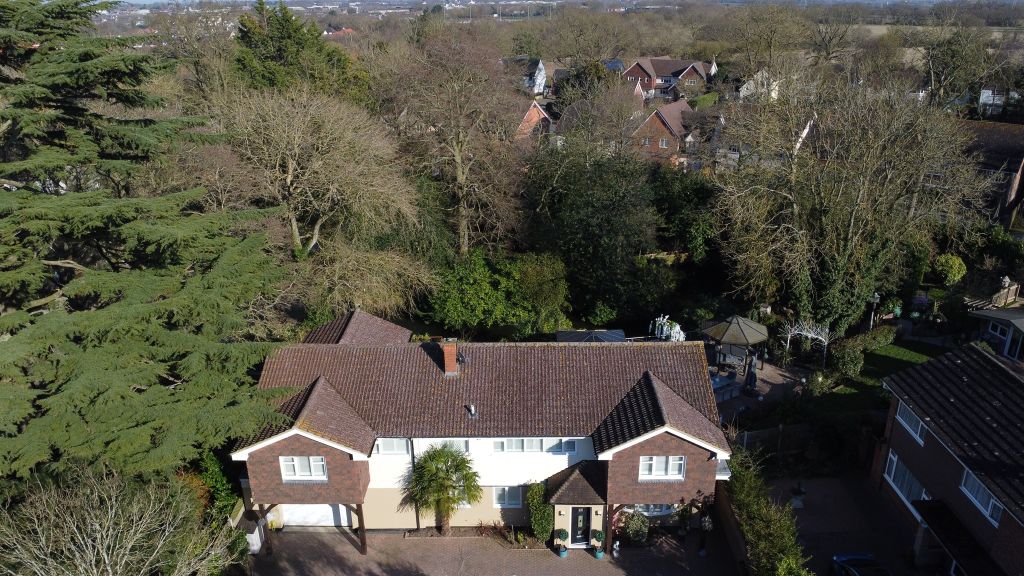 Property photo 1 of 31