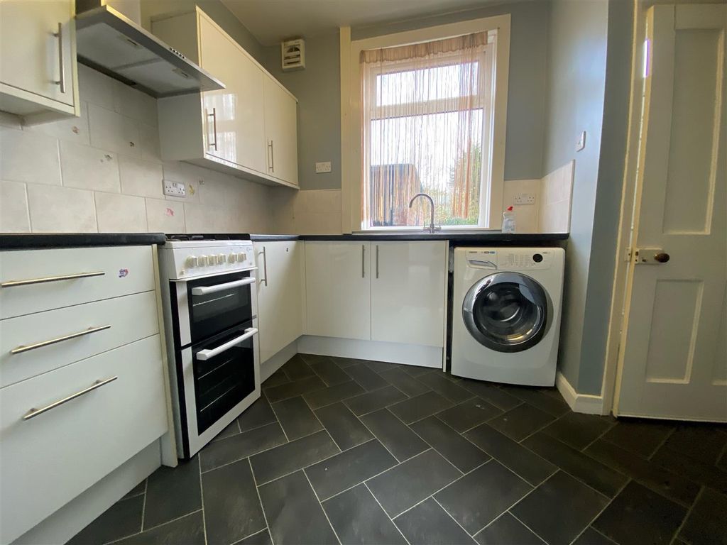 Property photo 3 of 8 87 Thl - Kitch.Jpg