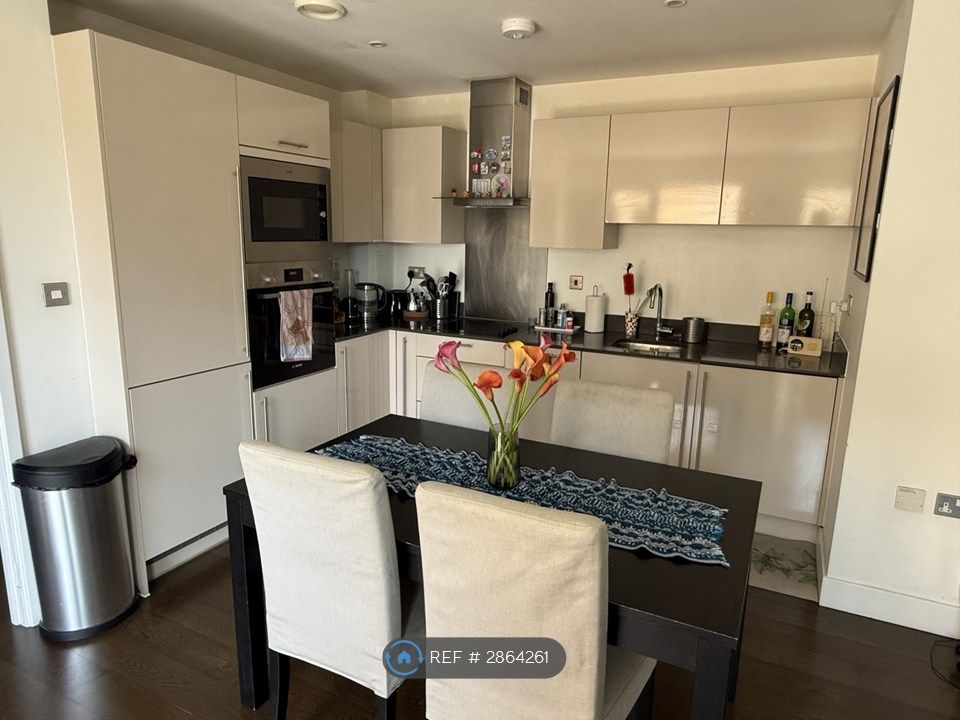 Property photo 1 of 18 Open Plan Kitchen And Dining Table