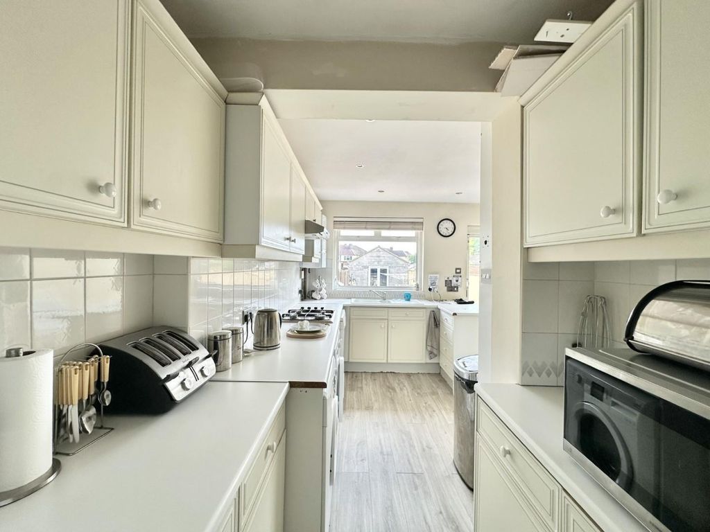 Property photo 3 of 18 46Bcac6d-08Fb-4Ace-8F88-F6ee02731Cfd.Jpg