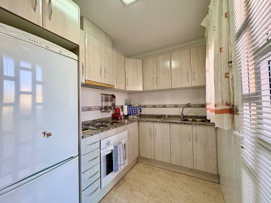 Property photo 2 of 26