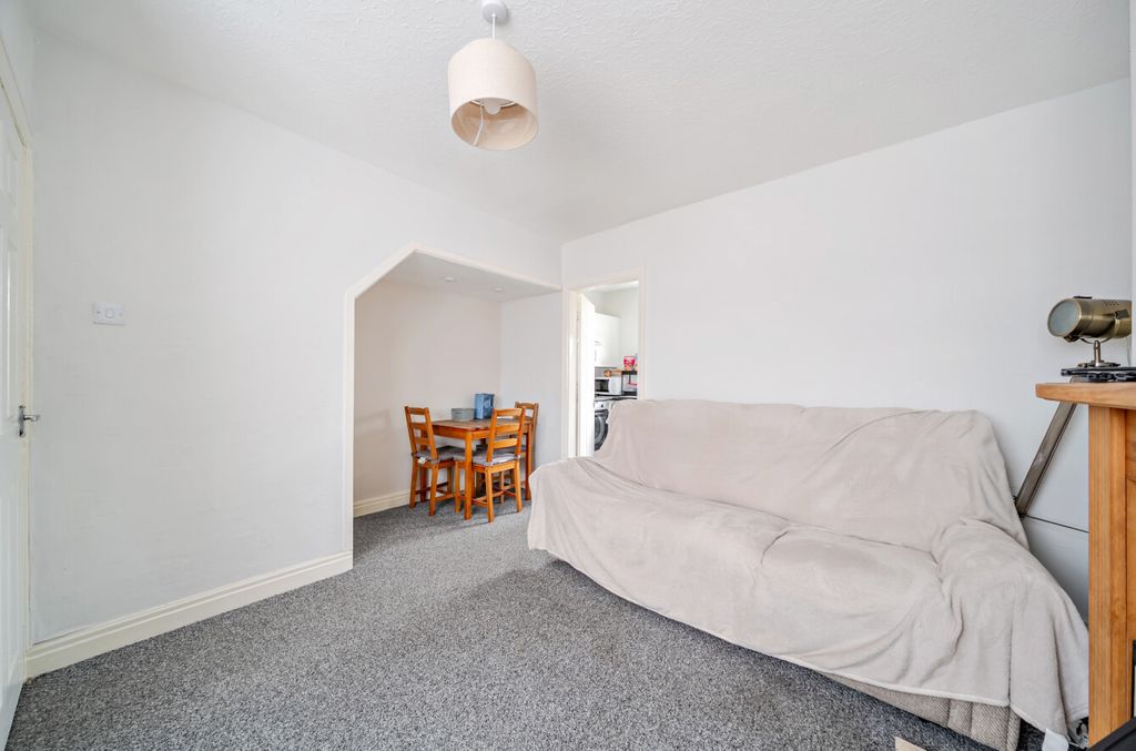 Property photo 3 of 22 1487708-10-6A4d0A...