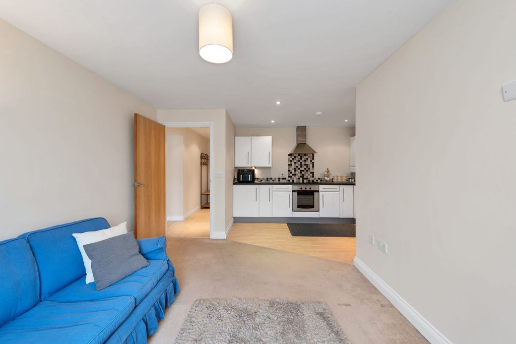 Property photo 2 of 12