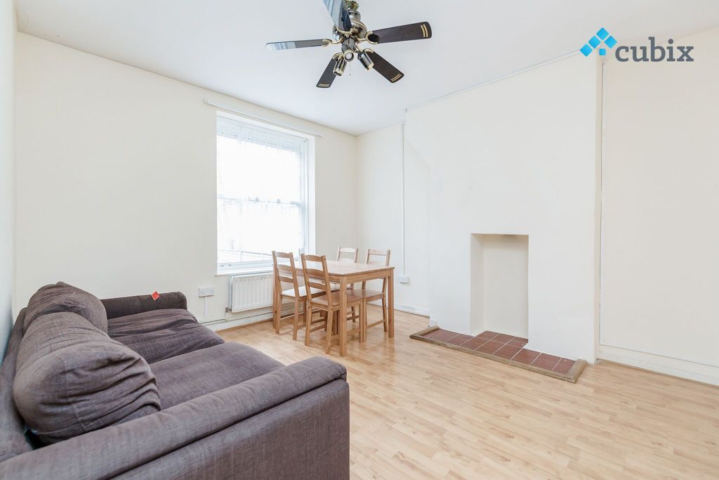 Property photo 1 of 28