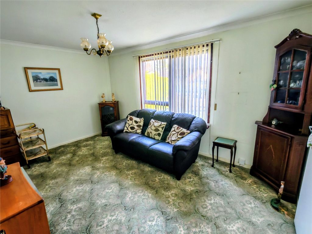 Property photo 3 of 16 Picture No. 17