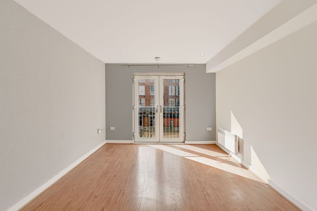 Property photo 2 of 13 Gallery