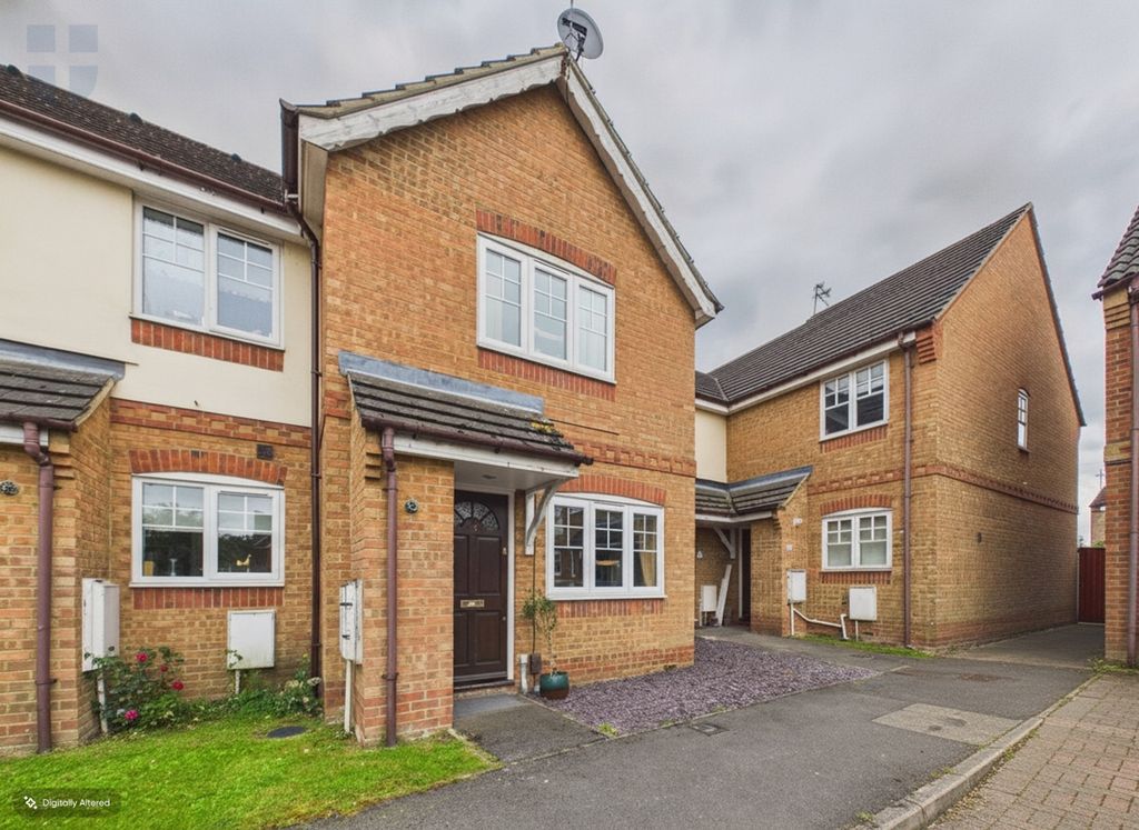 Property photo 1 of 6 Cam03852G0-Pr0707-Still019-001