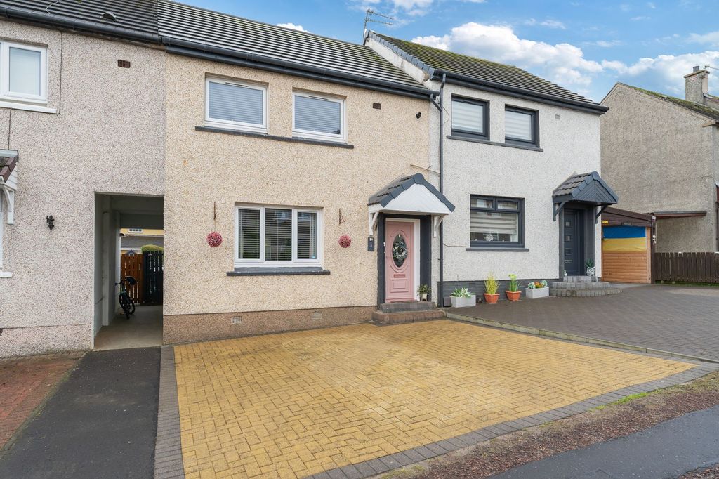 Property photo 1 of 25