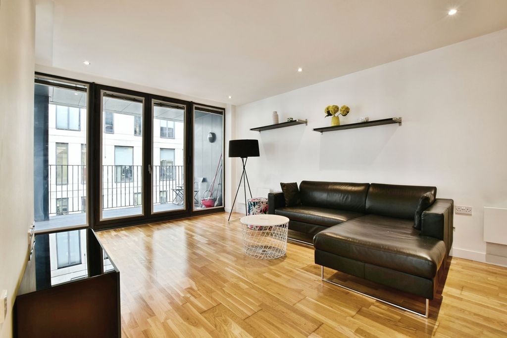 Property photo 2 of 17 Pbox-Img.Jpg