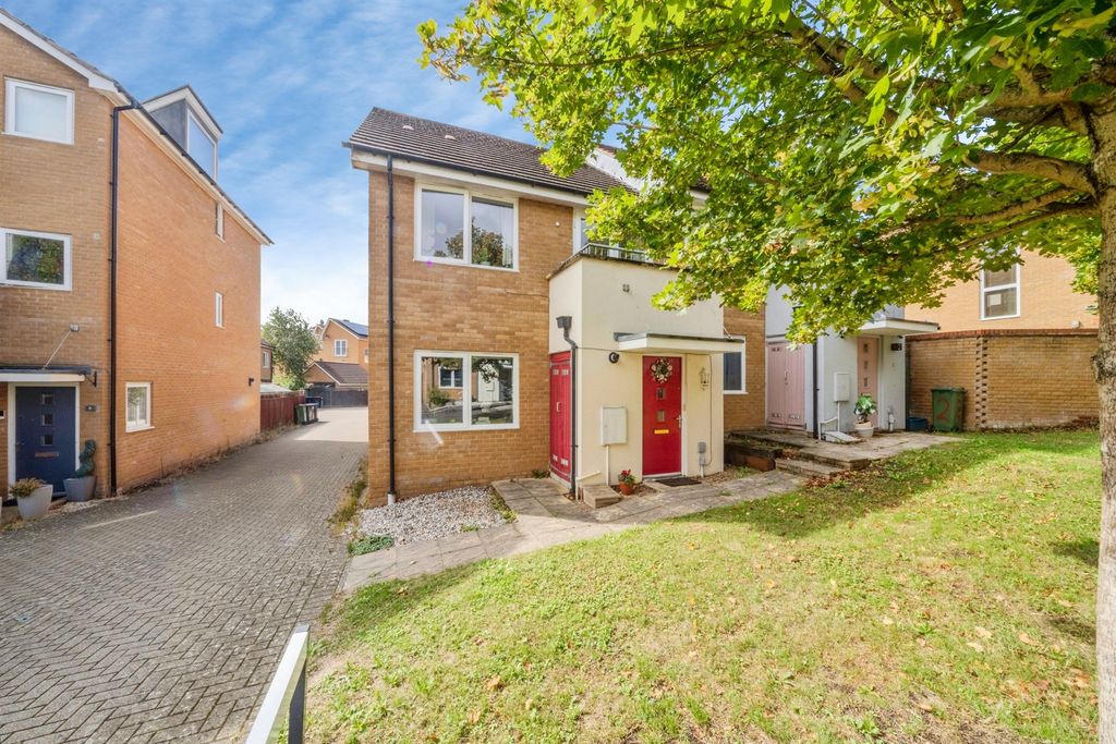 Property photo 1 of 11