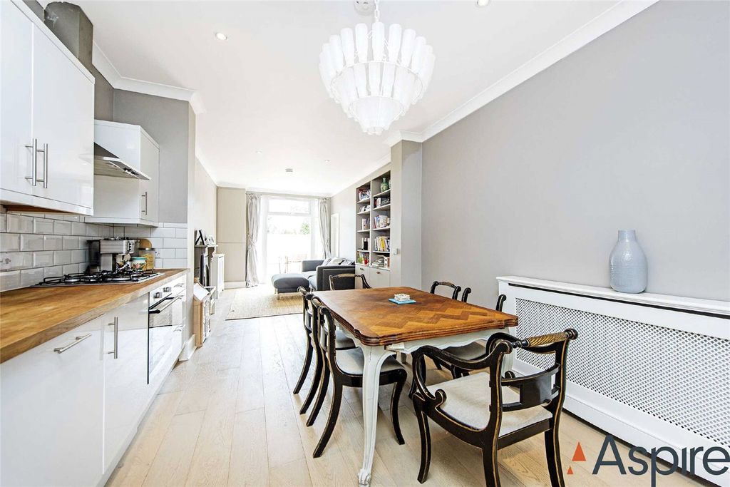 Property photo 2 of 14 Picture No. 14