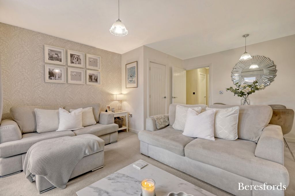 Property photo 3 of 21 Picture No. 01