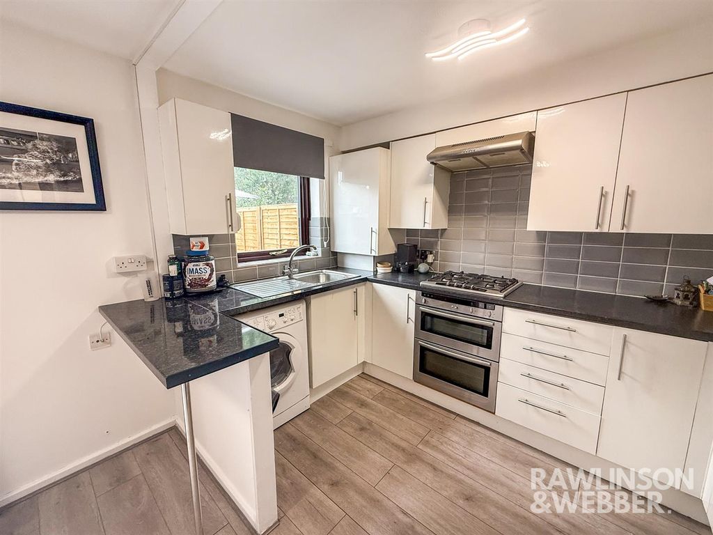 Property photo 3 of 12 Img_1061.Jpg