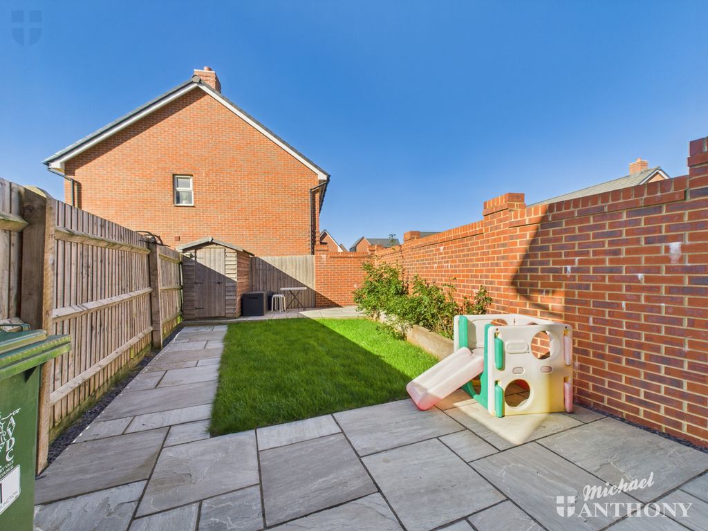 Property photo 3 of 16 Cam03218G0-Pr0783-Still014