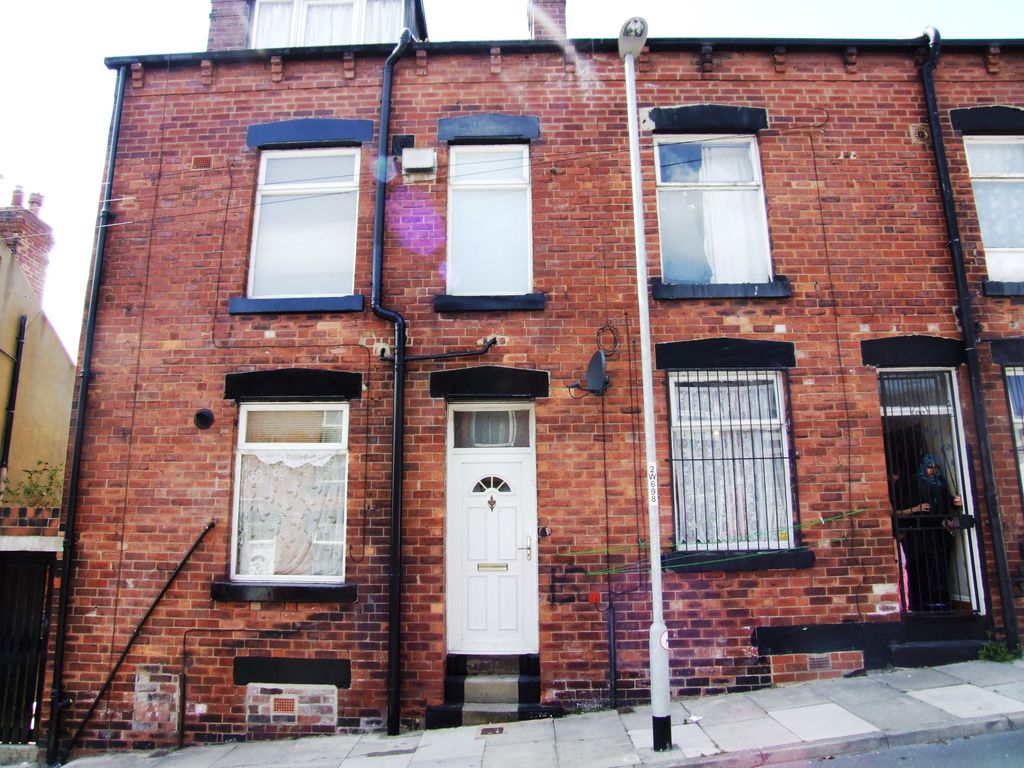 Property photo 1 of 5