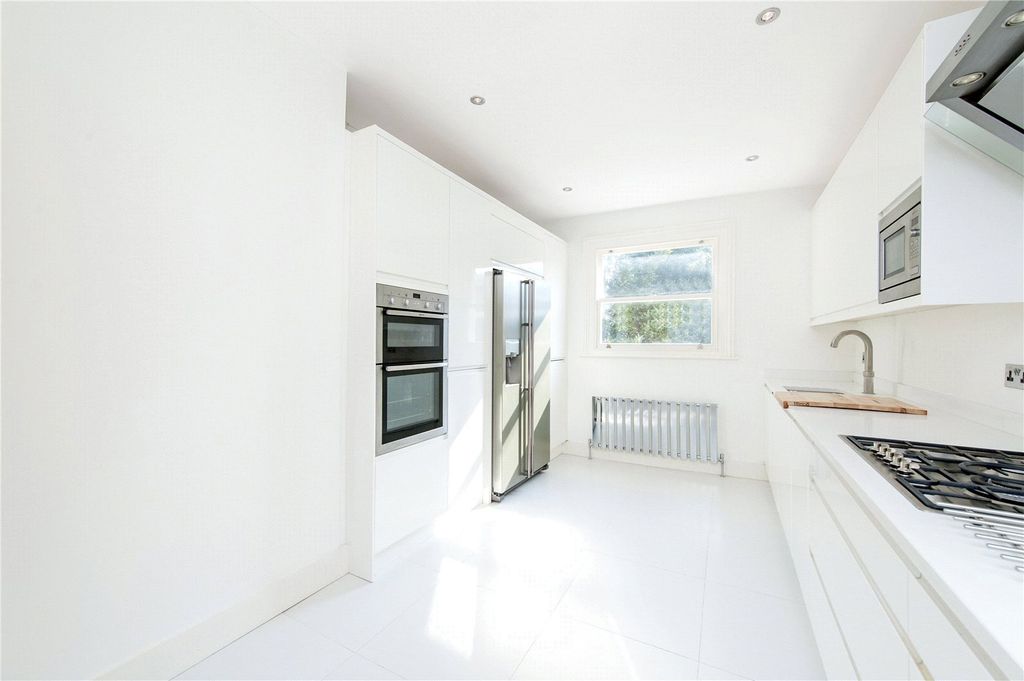 Property photo 1 of 14 Picture No. 06