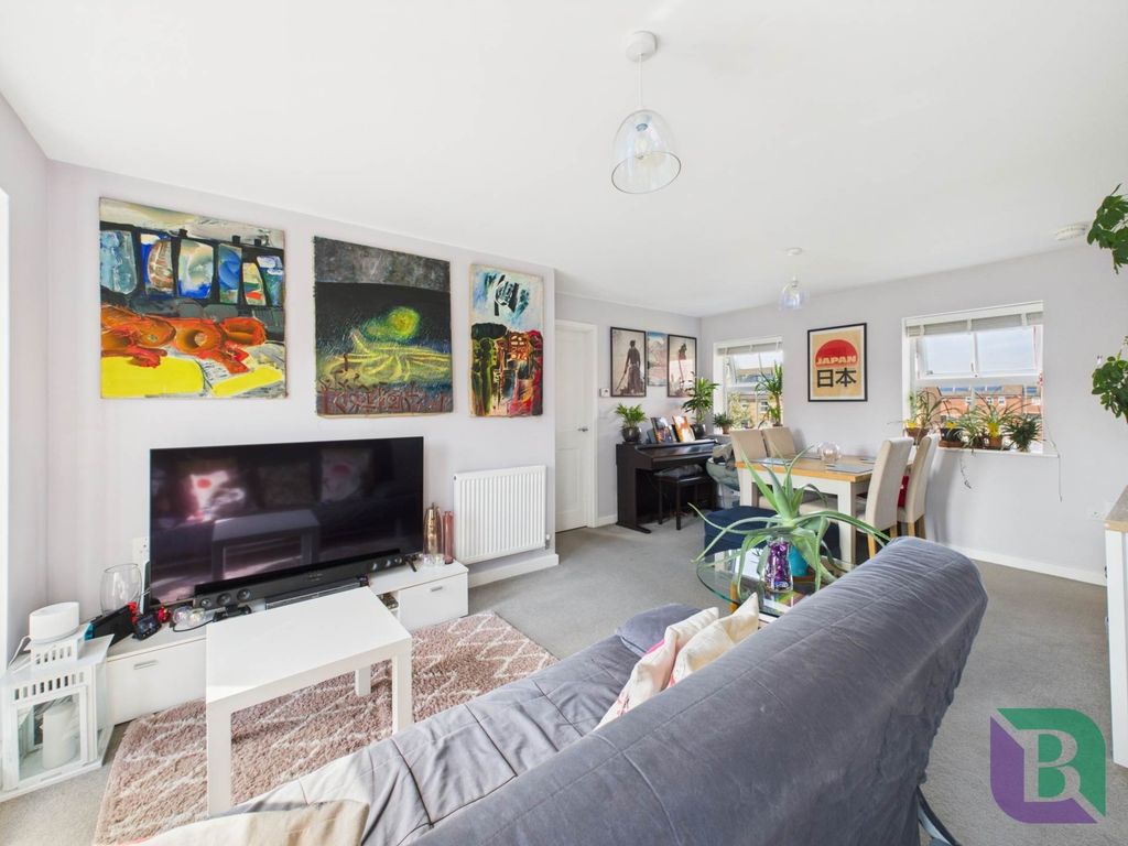Property photo 3 of 14