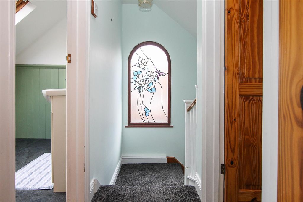 Property photo 2 of 16 Img_9901-4.Jpg