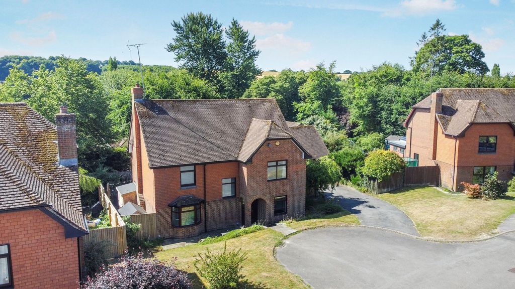Property photo 1 of 27