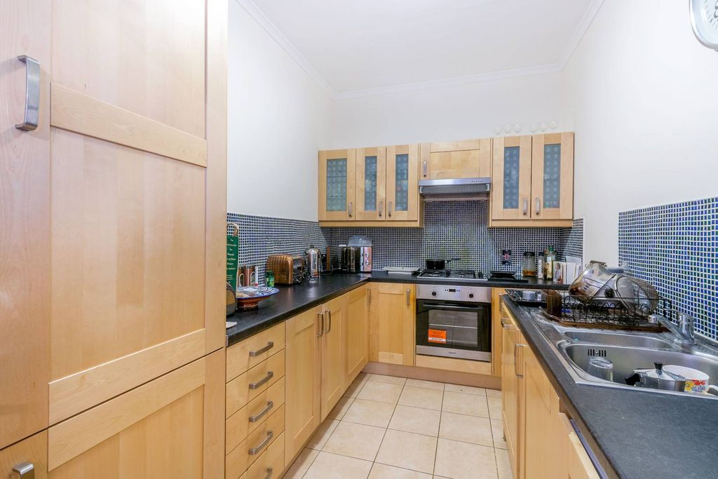 Property photo 3 of 4