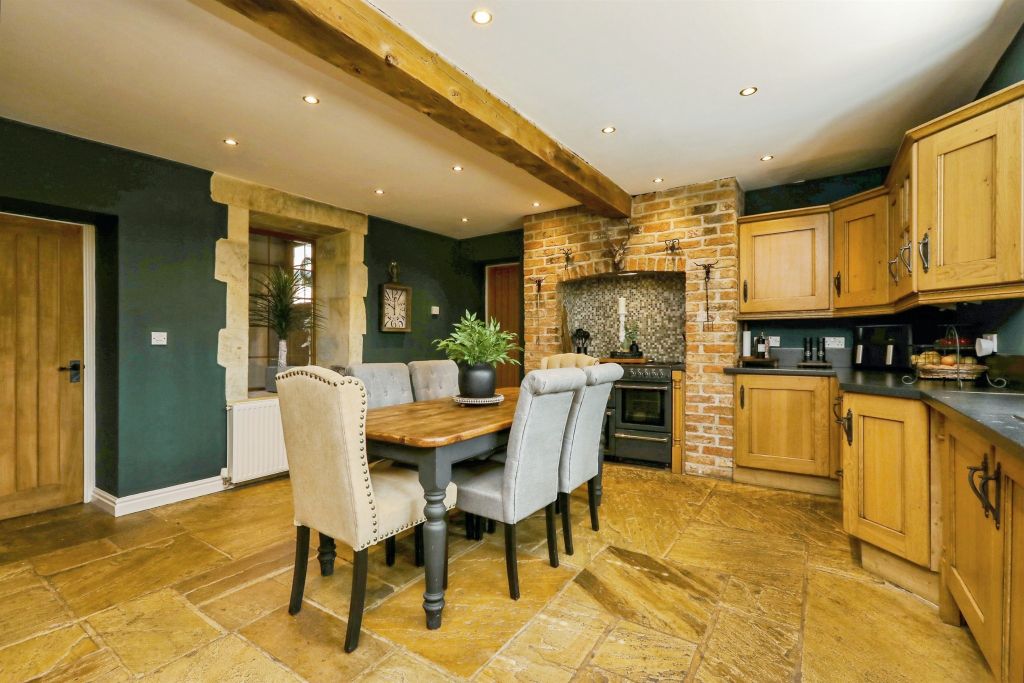 Additional image 5 of 6 bed barn conversion for saleJaques Bank, Crowle, Scunthorpe DN17