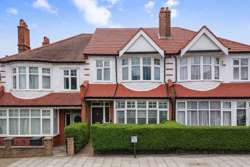 Property photo 2 of 9