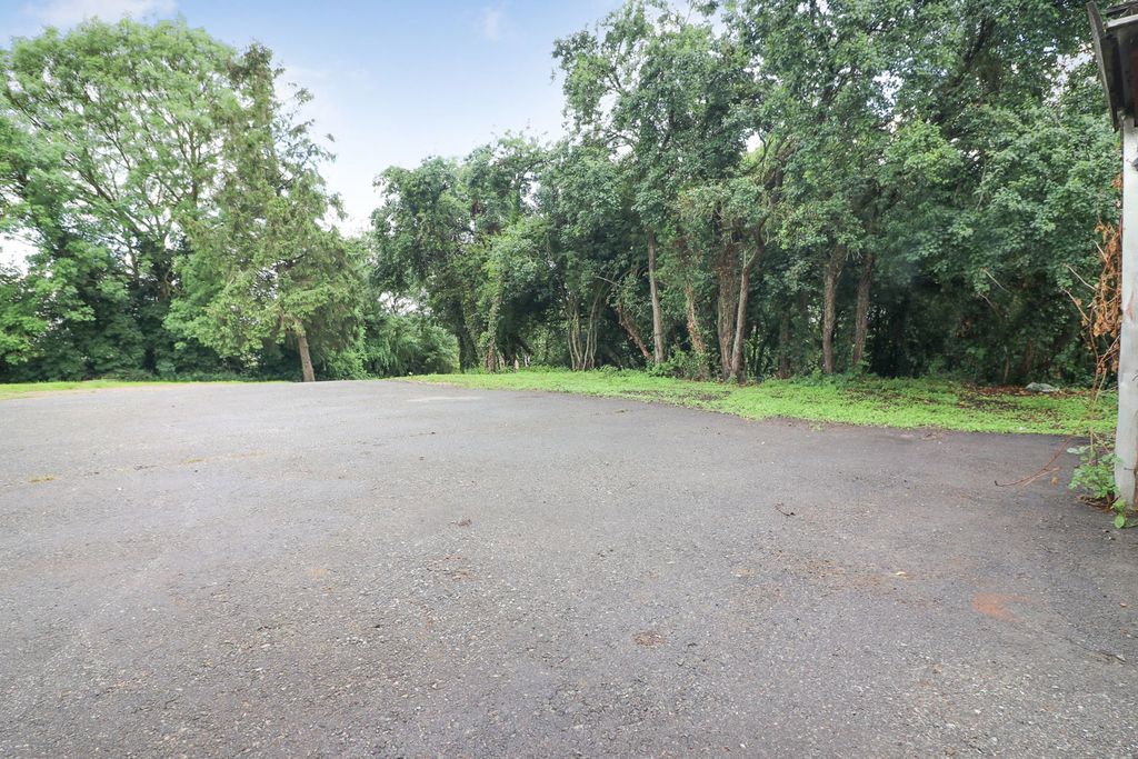 Additional image 40 of 6 bed detached house for saleSt. Barnabas Road, Barnetby DN38
