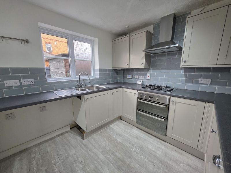 Property photo 3 of 11 Photo 13