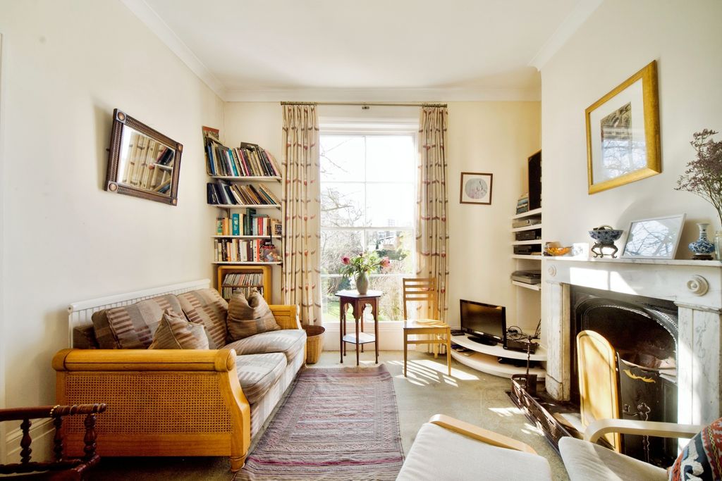 Property photo 2 of 20 Photo #2