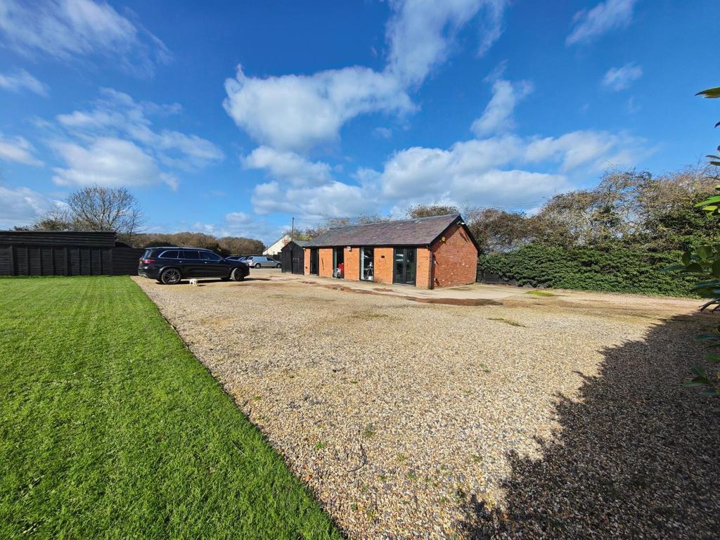 Property photo 1 of 18 Img_20260311_111956.Jpg