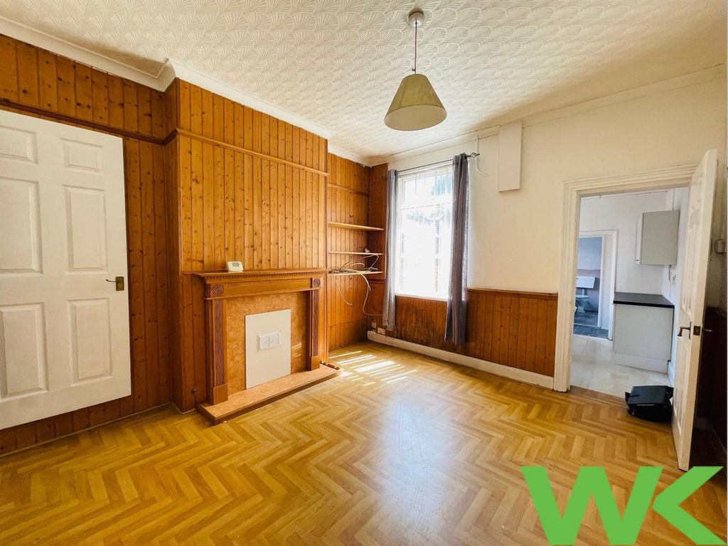 Property photo 3 of 8 Rear Reception Room