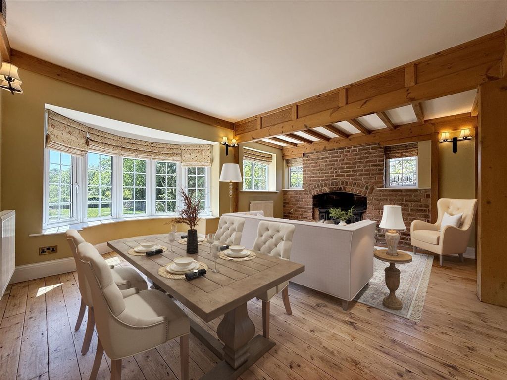 Property photo 2 of 28