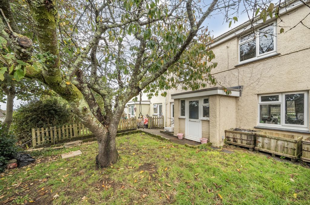 Property photo 1 of 11 1354312-10-68Dd10...