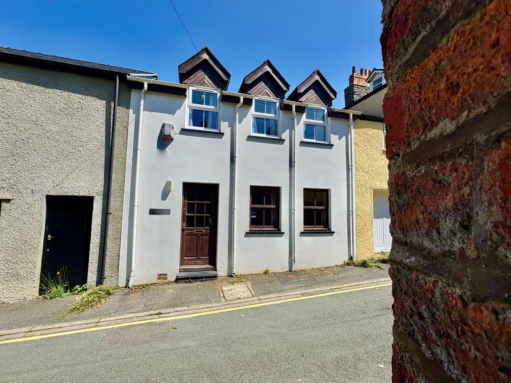 Property photo 1 of 18 2 Bedroom Terraced For Sale