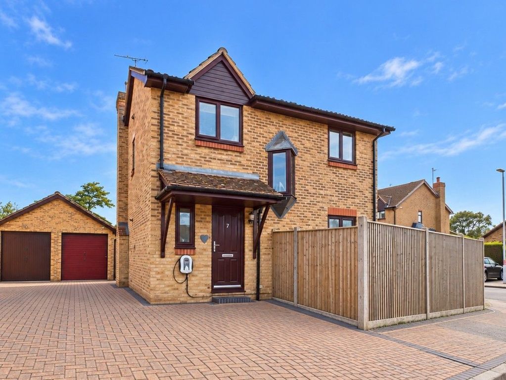 Property photo 1 of 17