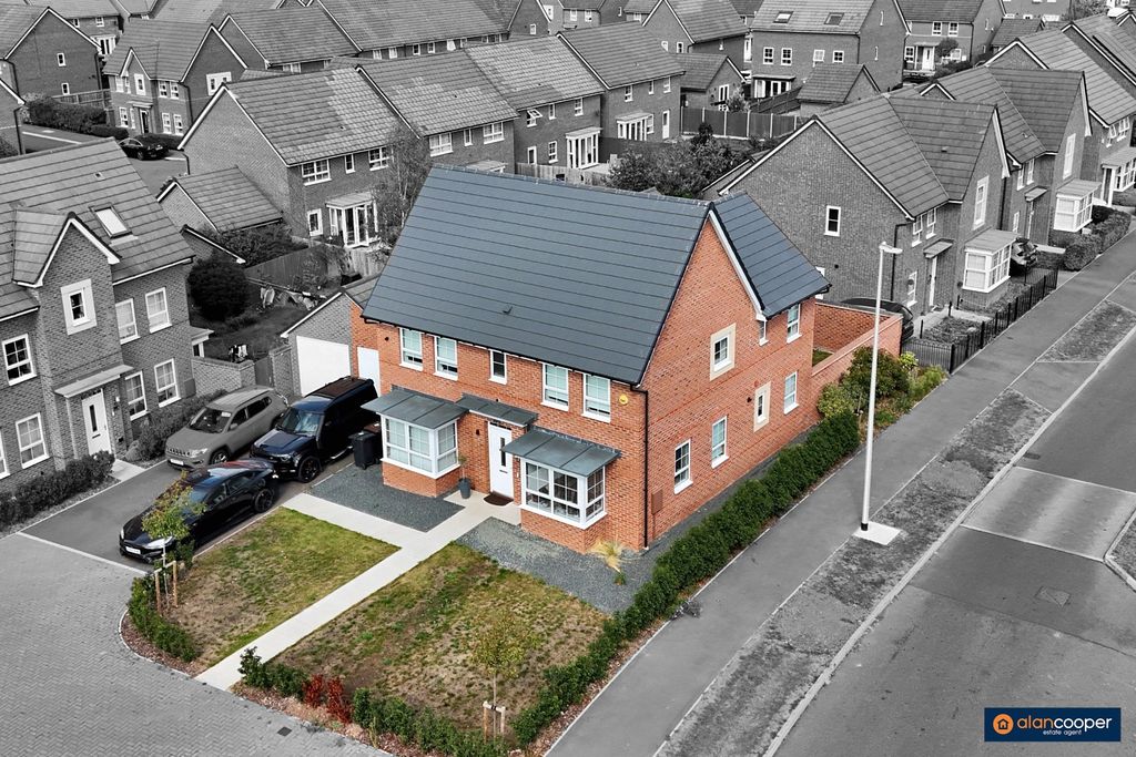 Property photo 2 of 36 4429253