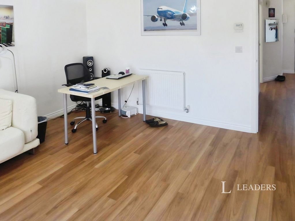 Property photo 3 of 14 Pbox-Img.Jpg
